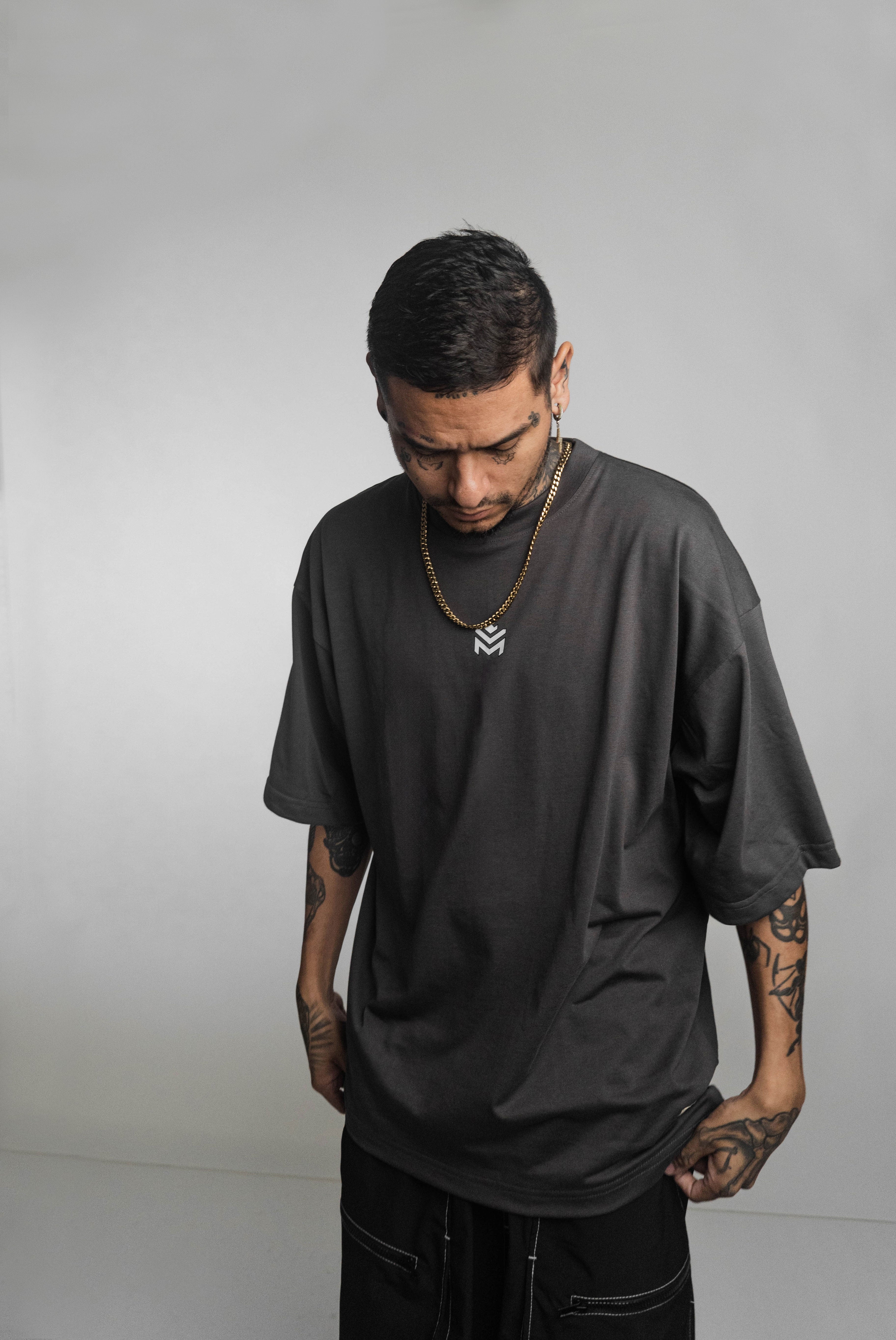 Camiseta BASIC Logo